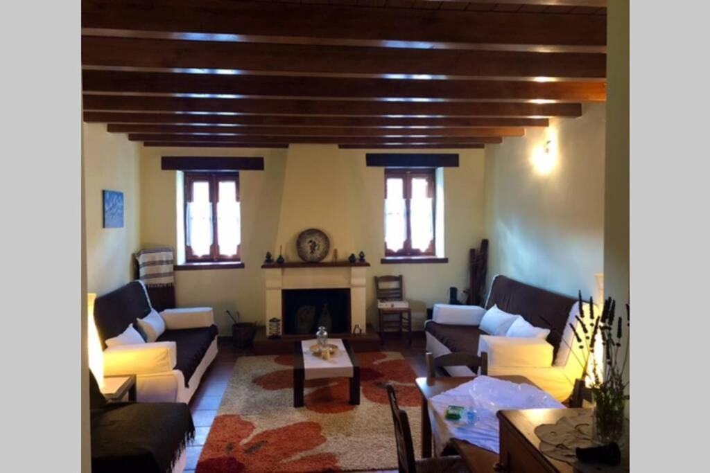 Periklis Guesthouse Anavriti. 斯巴达 外观 照片